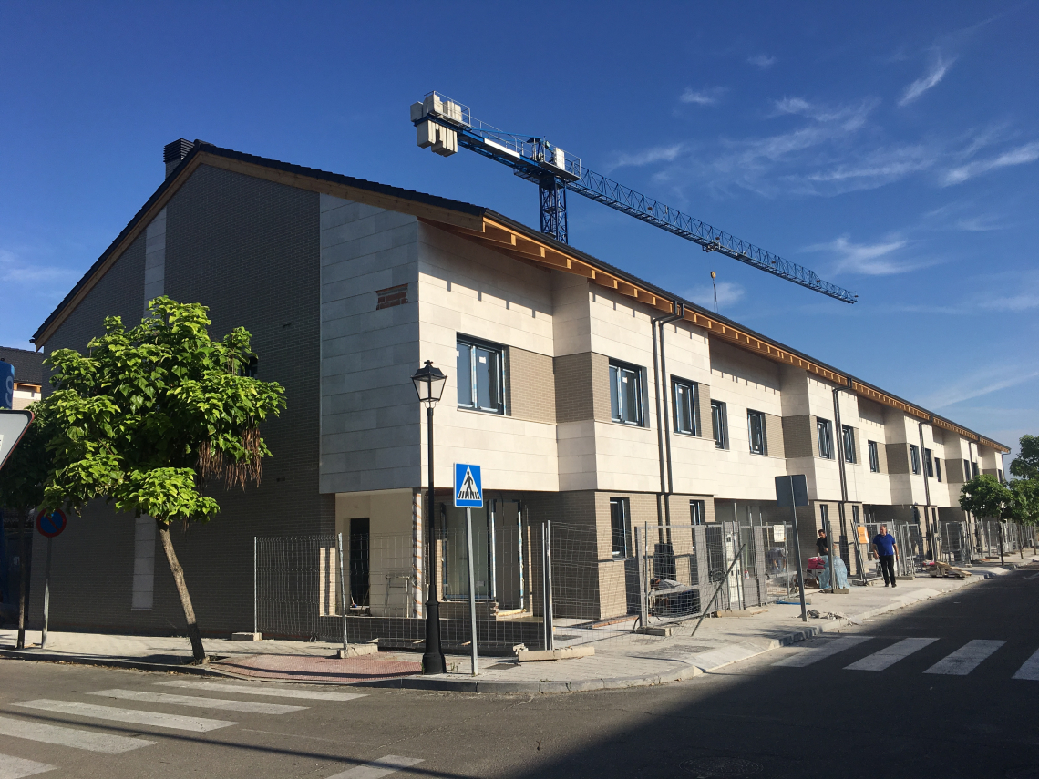 18 viviendas unifamiliares en Urbanizacion Laguna de Duero