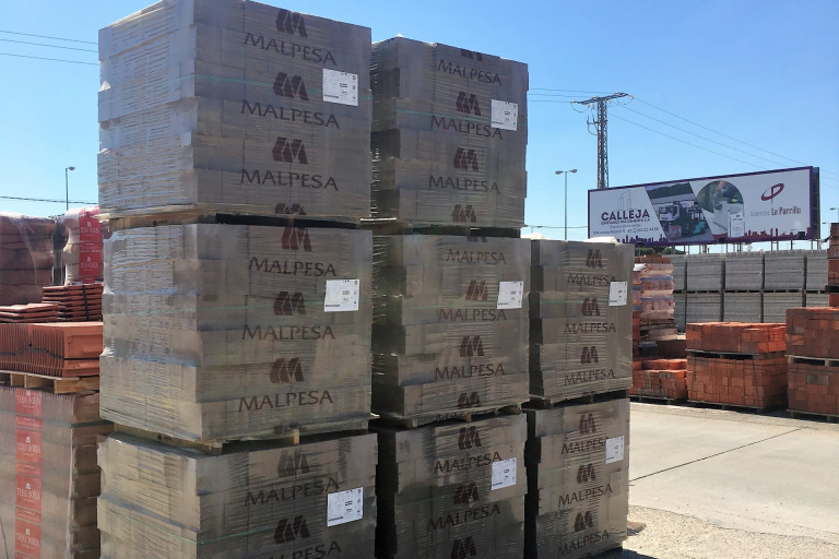 Ladrillo caravista para obra en Urb. La Vega