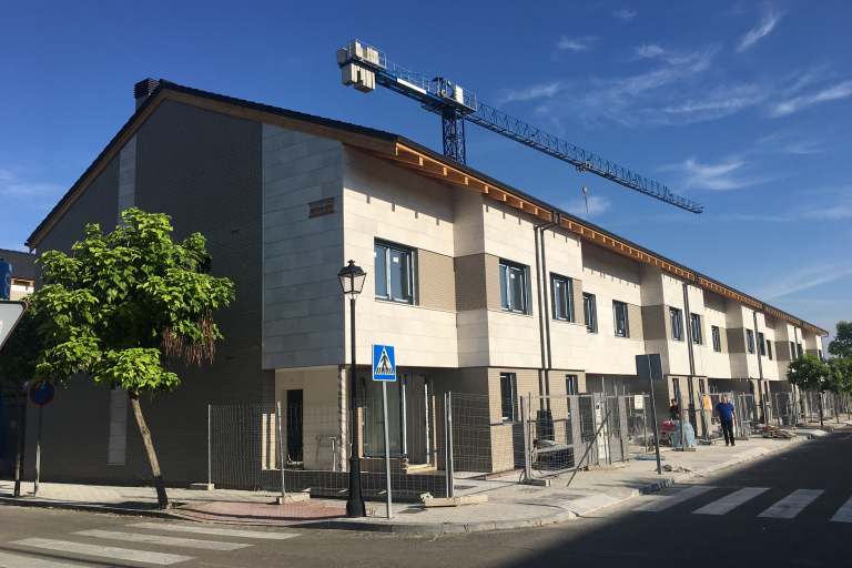 18 viviendas unifamiliares en Urbanizacion Laguna de Duero